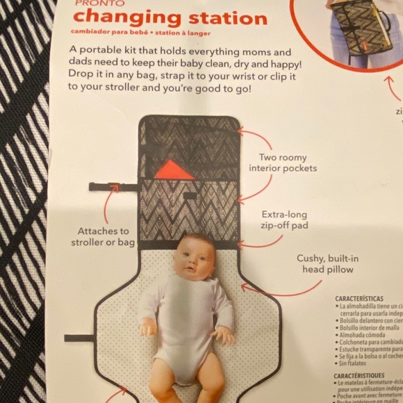Skip Hop changing station - Picture 3 of 4